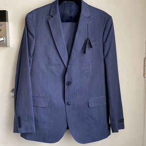 JF J. Ferrer Slim Fit Suit, 42R Jacket, 34x32 Pants, NWT, Blue Birdseye